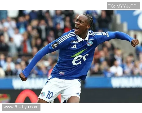 杜埃在法甲赛季中贡献25球成就2004年后出生球员的首位记录保持者