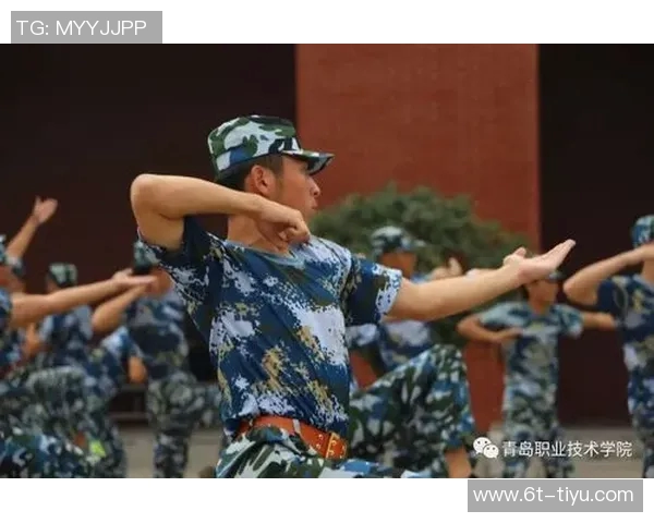 克莱坚韧不拔面对挑战身体疲惫却坚定展现职业精神