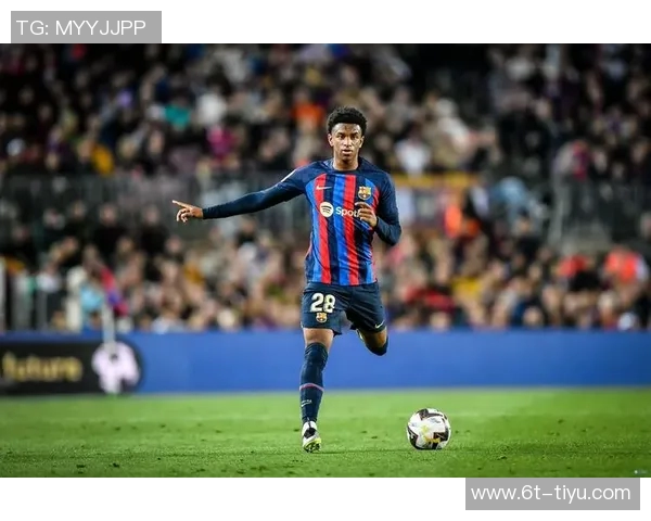 西媒报道亚马尔备战巴黎之战积极训练成为最后离场球员之一